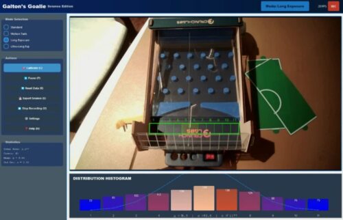 App screen: overhead camera view of a Plinko board above a bell-curve distribution histogram.